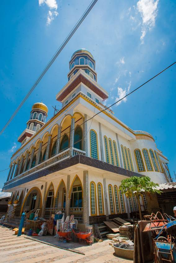 Мечеть на острове морских цыган